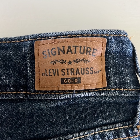 3 Pair of Maternity Jeans - Picture 5 of 11